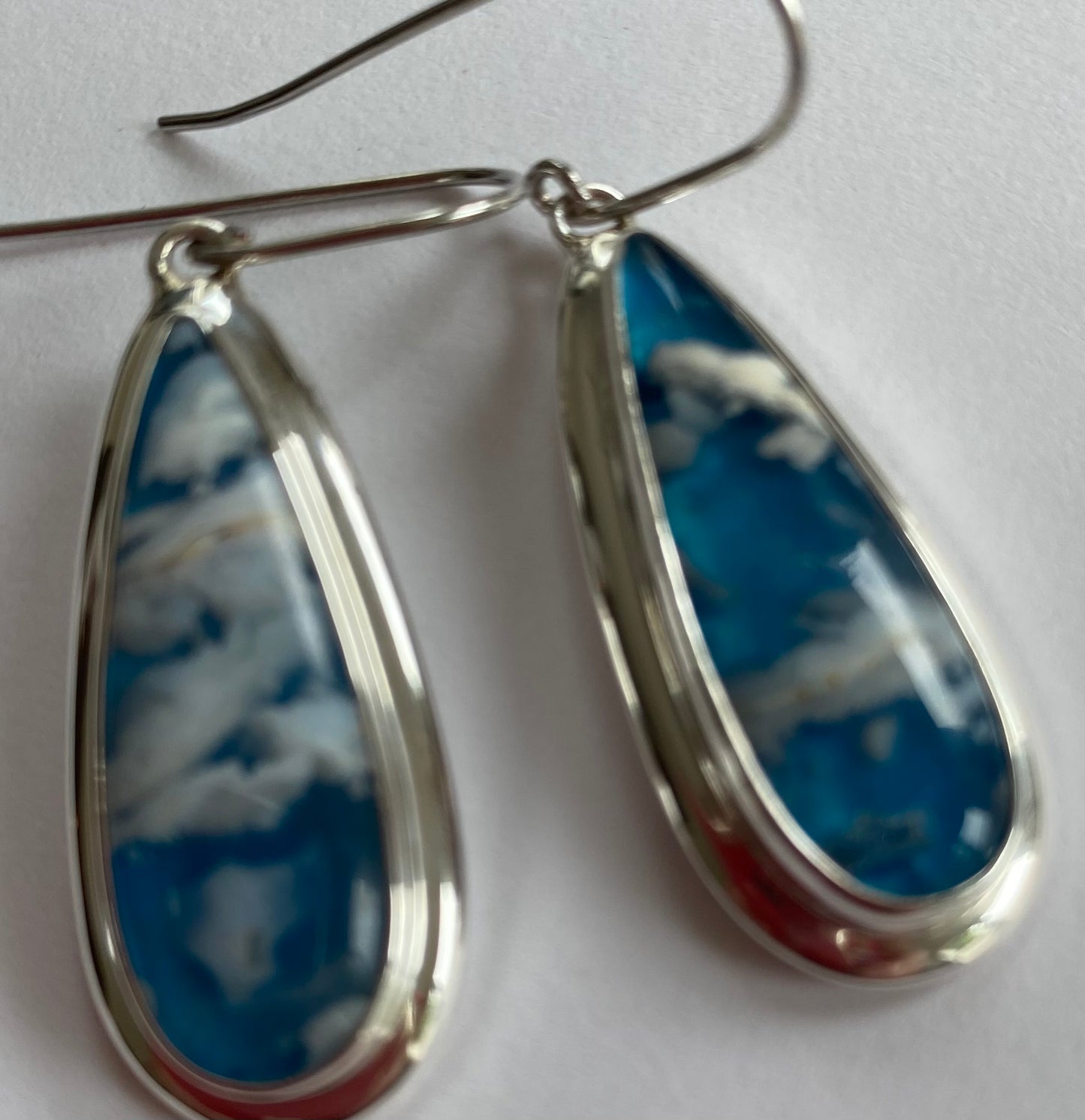 Elongated Oval Teardrop Sky Agate without Sapphire